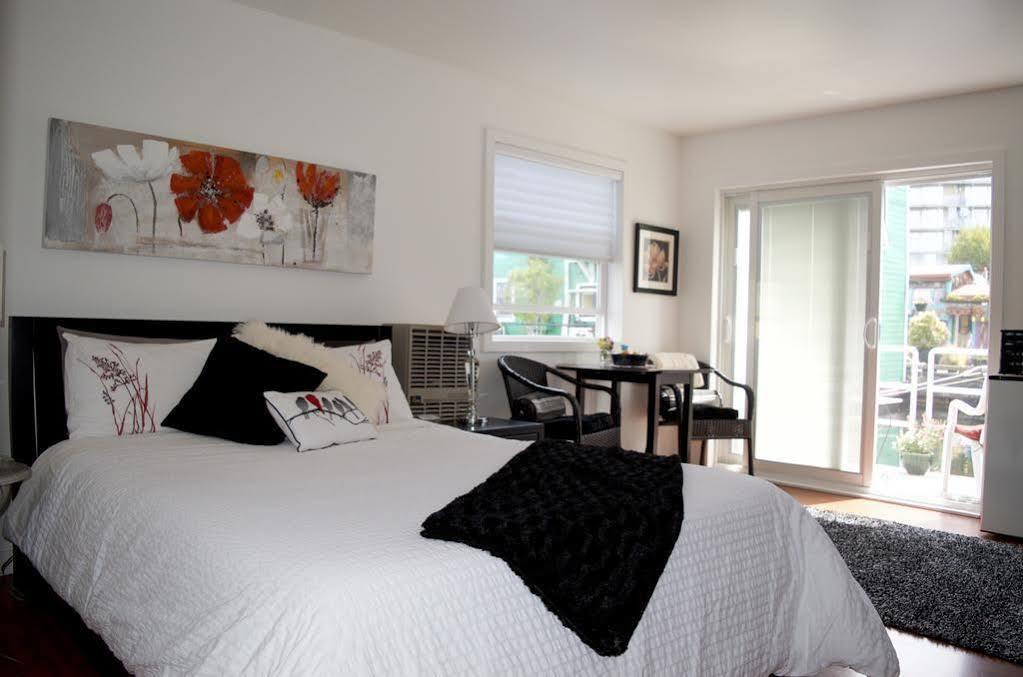 Fisherman'S Wharf Bed & Breakfast ビクトリア エクステリア 写真